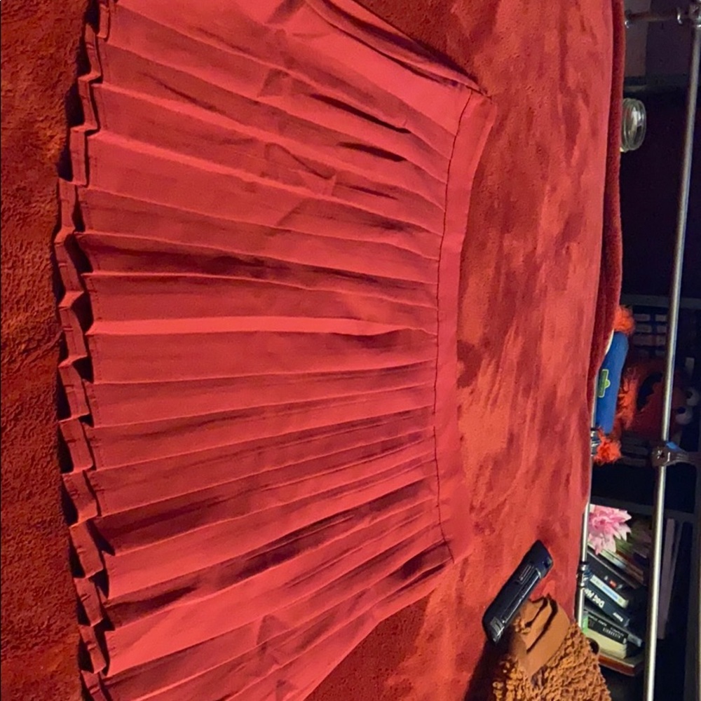 Pleated skirt super cute XL
